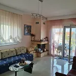 Dom wakacyjny Lula 's House *