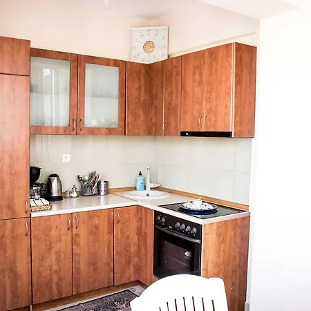 Lula 's House * Nea Iraklitsa